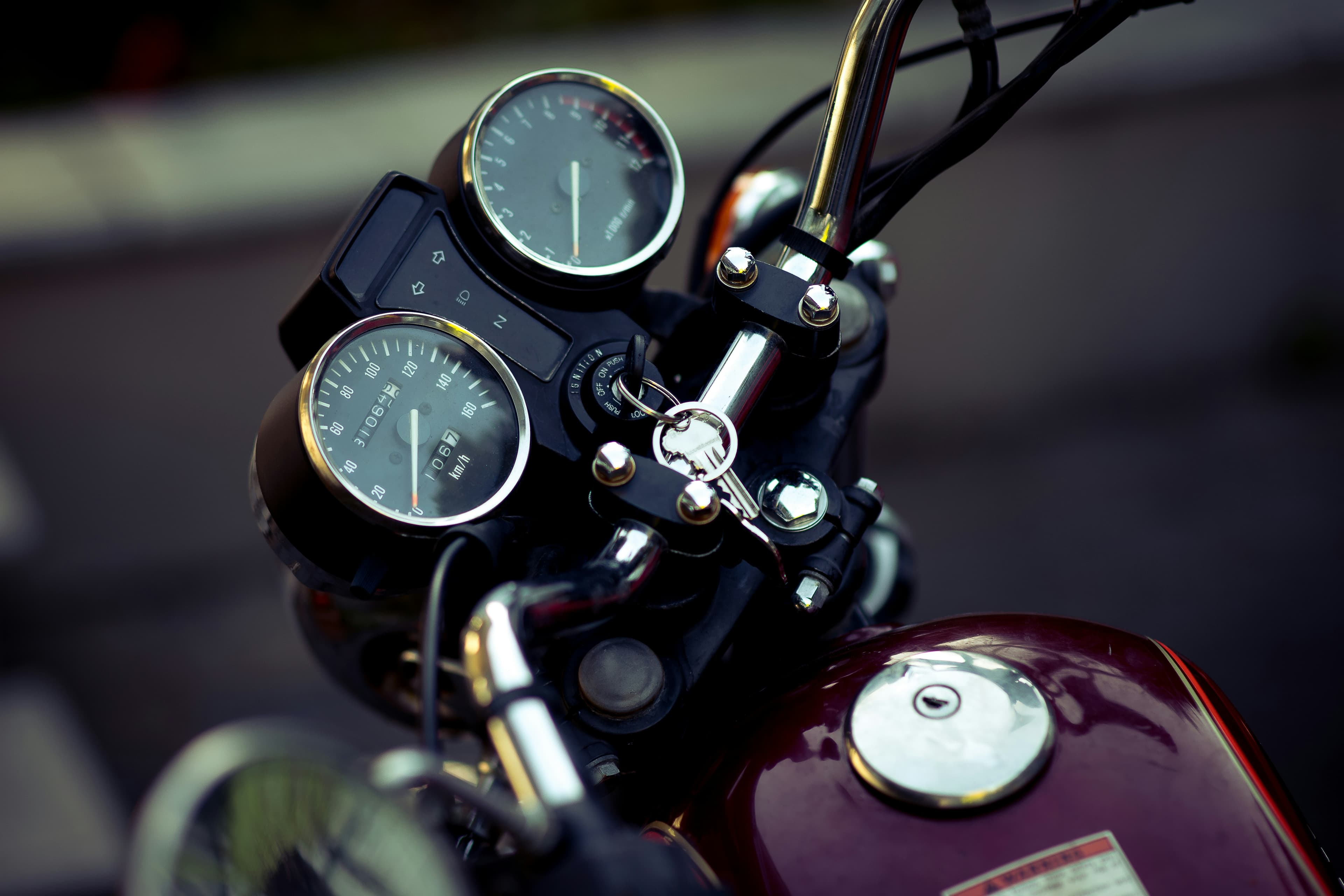 Instruments & Gauges