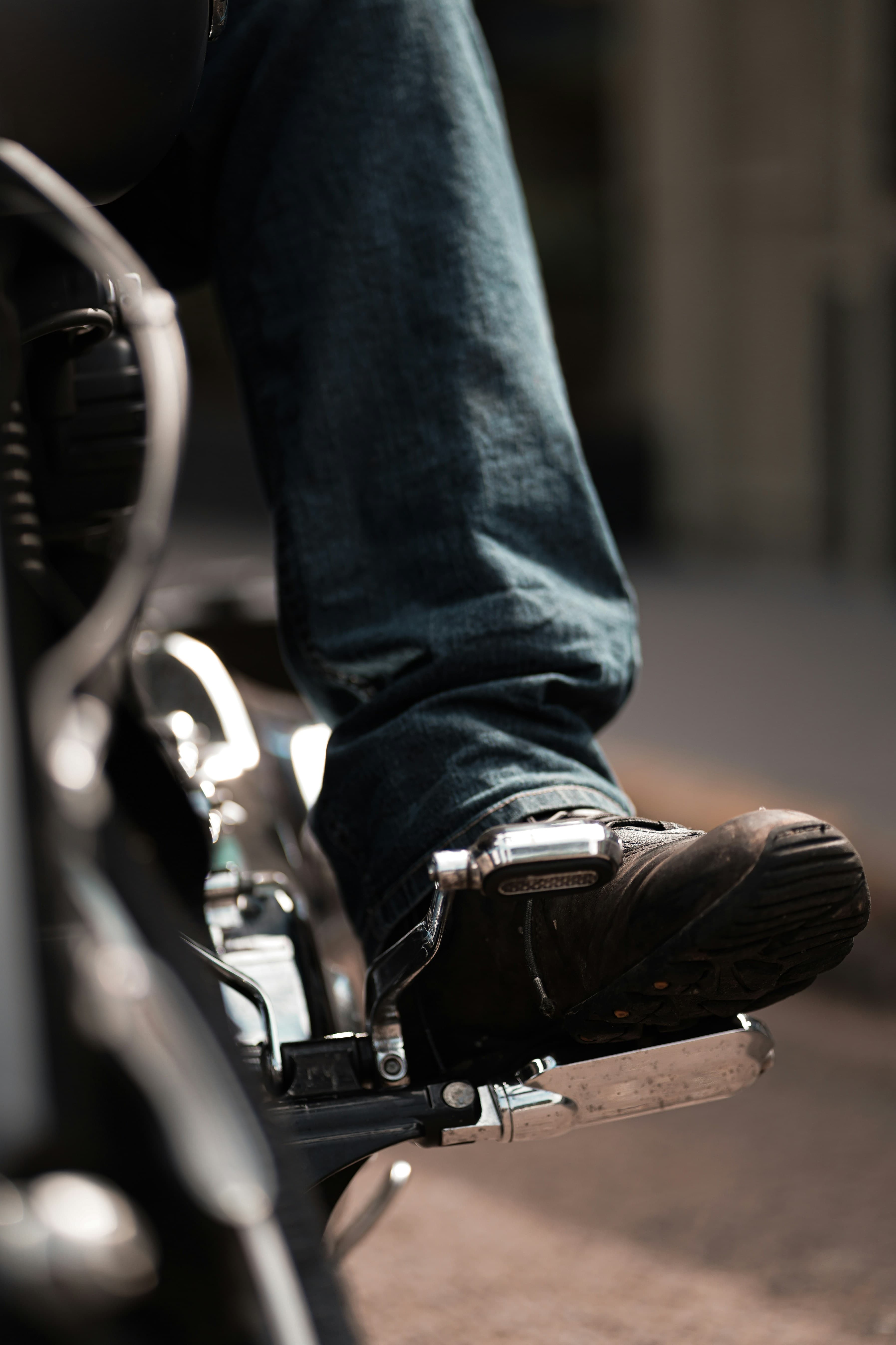 Foot Controls, Pedals & Pegs